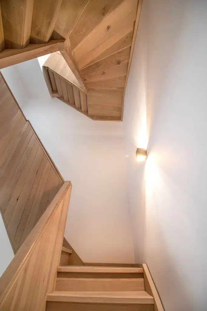 Verlichting in Trappen dichte balustrade eiken