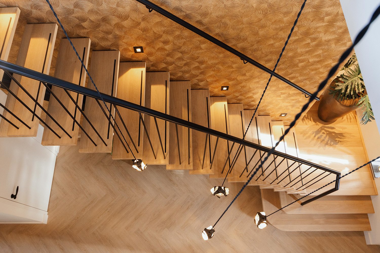 Trap met stalen middenboom