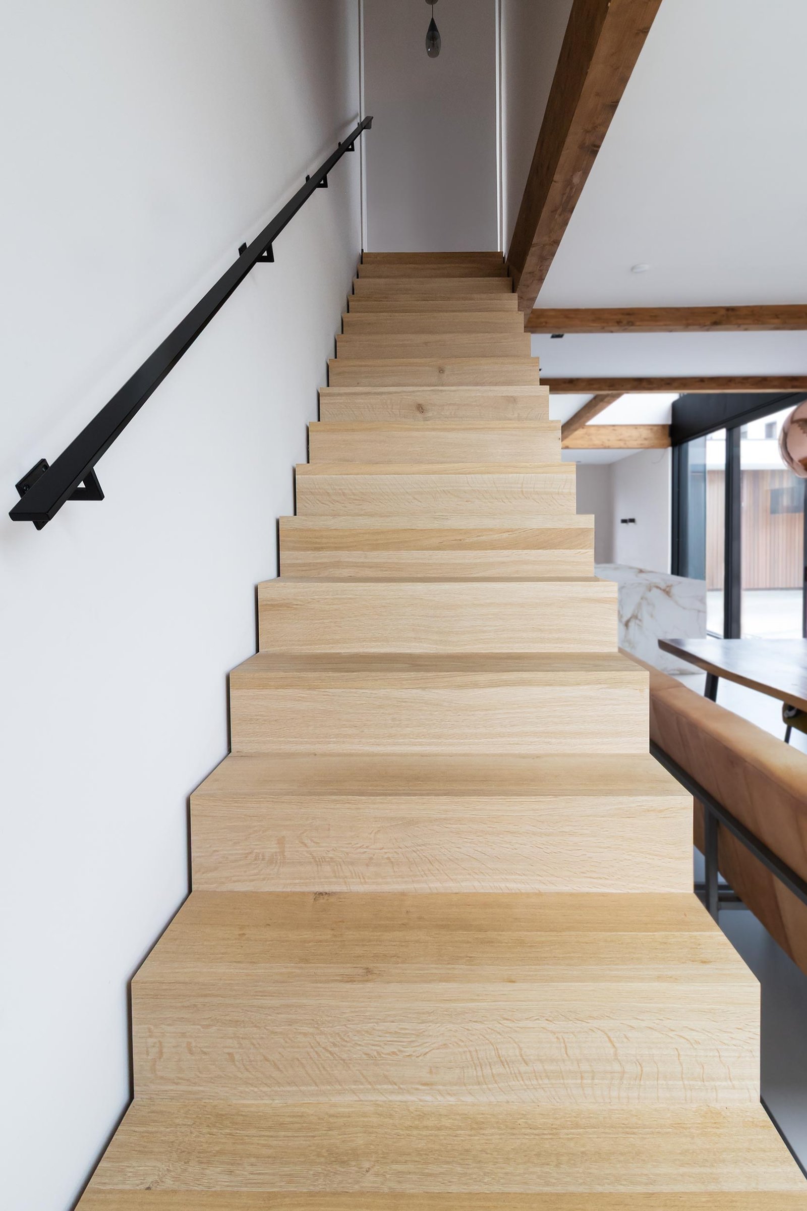 Z-trap met schaduw rand