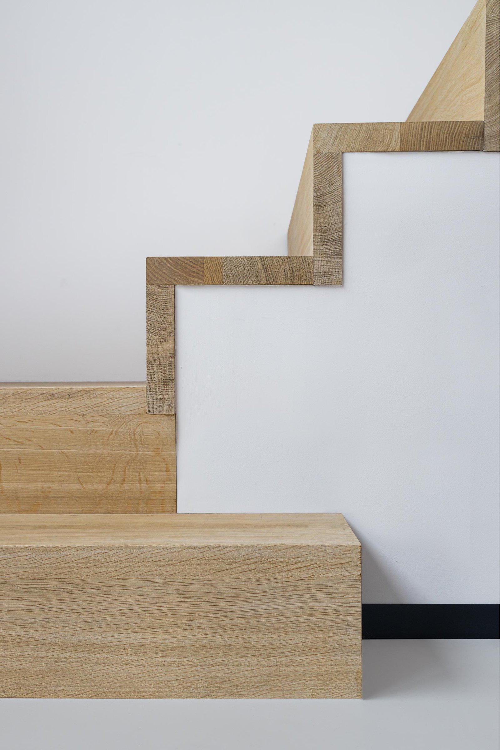 Z-trap met schaduw rand